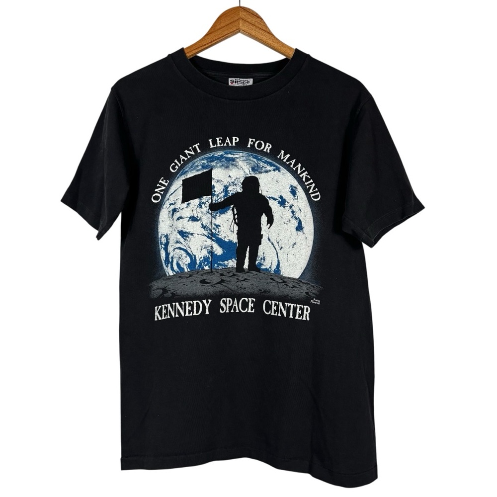 Kennedy Space Center VTG T Shirt One Giant Leap For Mankind Moon Landing Sz M